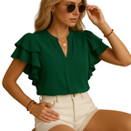 Women's sleeveless blouse with tailored silhouette